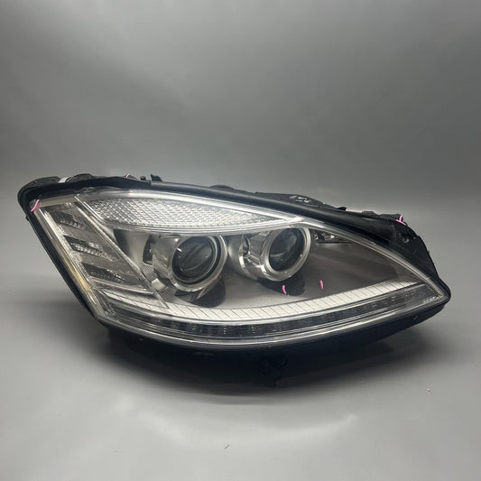 S550 MERCEDES BENZ S550 HEADLIGHT RIGHT PASSENGER S63 2010 2011 2012 2013 OEM 