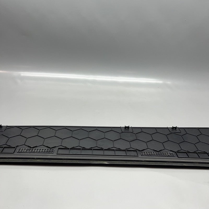 1741538-00-C TESLA CYBERTRUCK BEDSIDE SAIL APPLIQUE LEFT 2023 2024 OEM 1741538-00-C