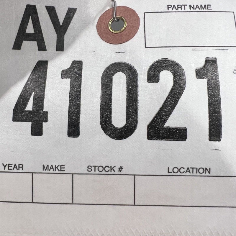 1540122-01-A TESLA MODEL Y REAR BUMPER 2020 2021 2022 SENSOR TYPE OEM 1540122-01-A