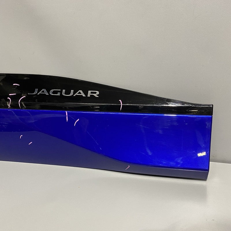 J9D3-21064-A JAGUAR I-PACE DOOR TRIM RIGHT FRONT J9D3-21064-A OEM 2019 2020 2021 