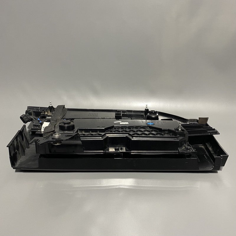 LR129773 LAND ROVER DEFENDER TAIL LIGHT RIGHT PASSENGER LED 2020 2021 LR129773