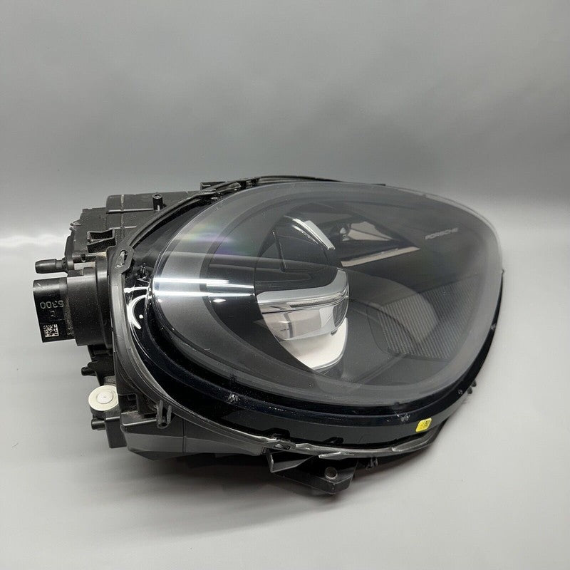 PORSCHE MACAN HEADLIGHT RIGHT PASSENGER 95B941010BD 2019 2020 2021 FUL