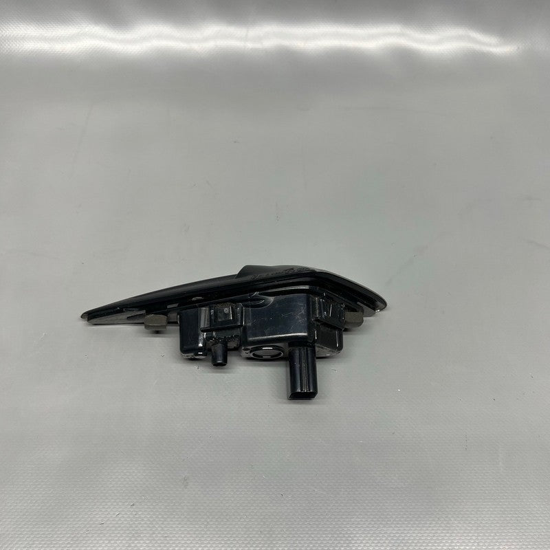 TESLA MODEL 3 FENDER CAMERA MARKER RIGHT 2017 2018 2019 2020 2021 1125