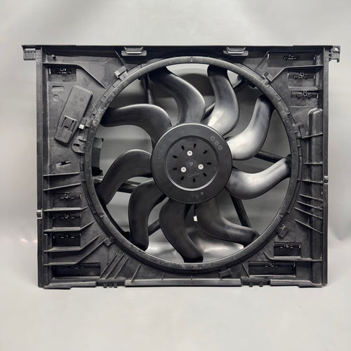 8666817 BMW IX RADIATOR FAN  2020 2021 2022 2023 2024 2025 OEM 8666817