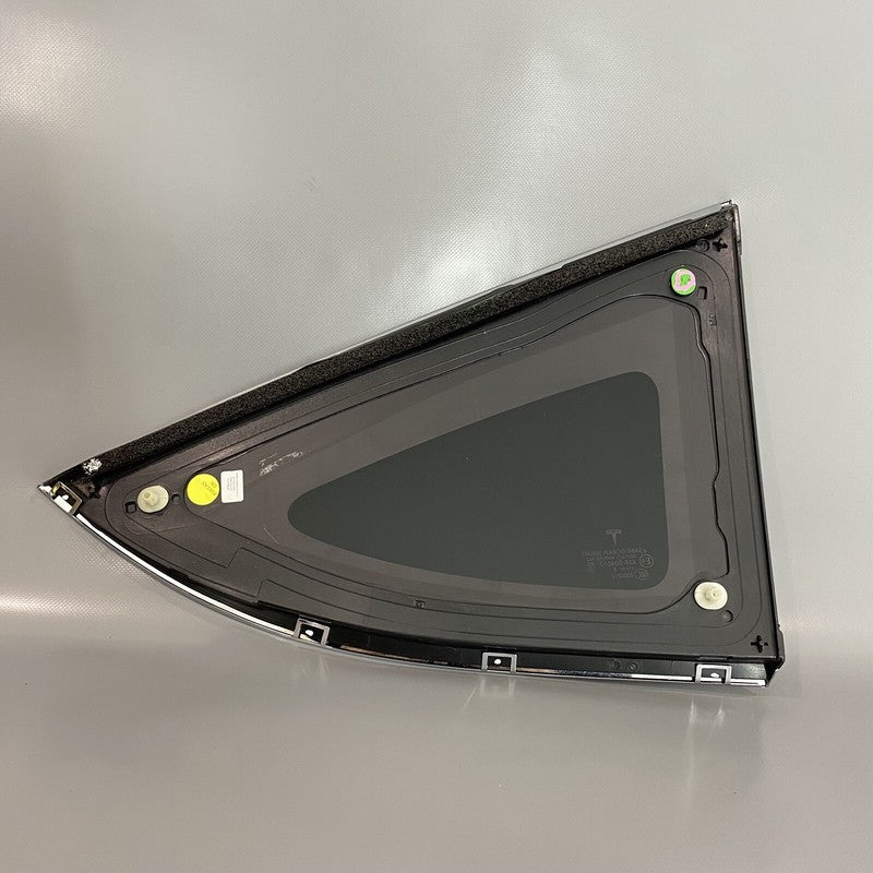 1034906-01-I TESLA MODEL X QUARTER GLASS LEFT REAR 1034906-01-I 2016 2017 2018 2019 2020 OEM