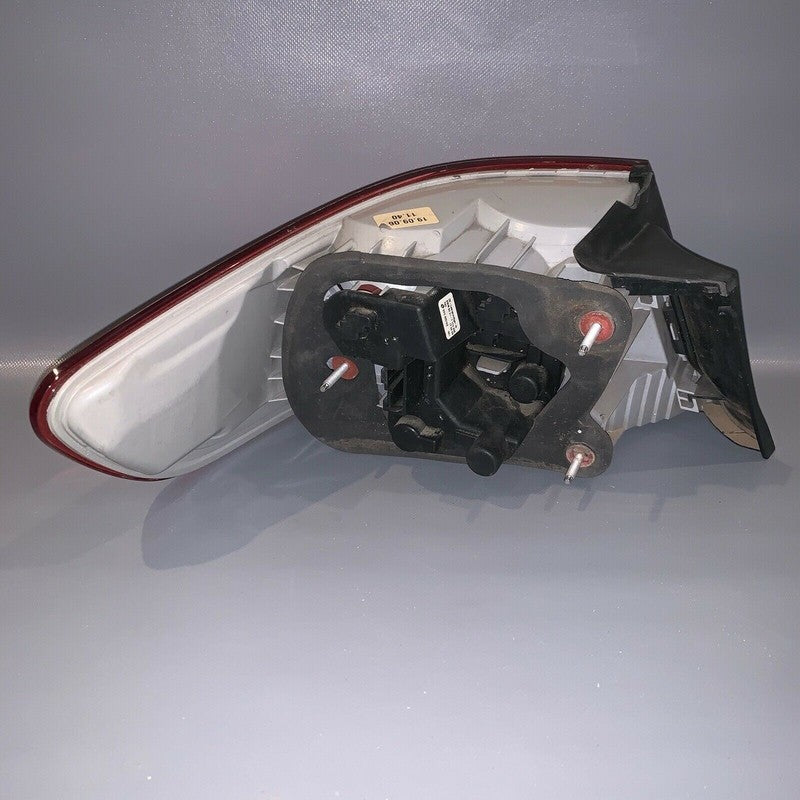 63217174404-05 BMW 328i 335i TAIL LIGHT RIGHT SIDE 2-DOOR COUPE 2007 2008 2009 2010 LED OEM