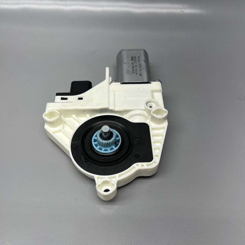 1526796-00-E TESLA MODEL Y WINDOW REGULATOR MOTOR RIGHT FRONT 2020 2021 22 2023 1526796-00-F