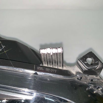 TOYOTA COROLLA HEADLIGHT RIGHT PASSENGER 2014 2015 2016 HALOGEN OEM