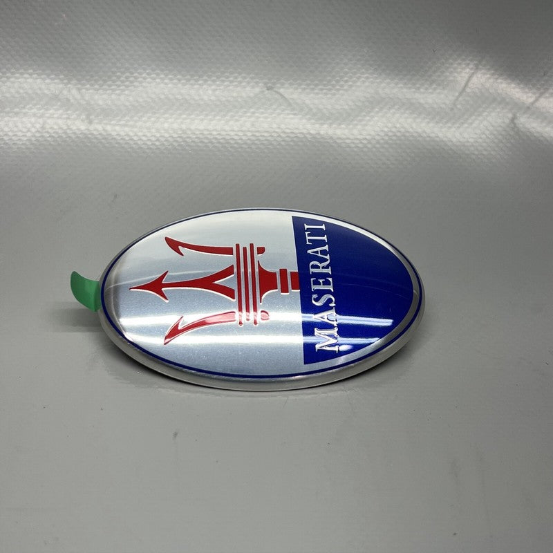 670106516 MASERATI LEVANTE FRONT EMBLEM BADGE 2017 2018 OEM 670106516 