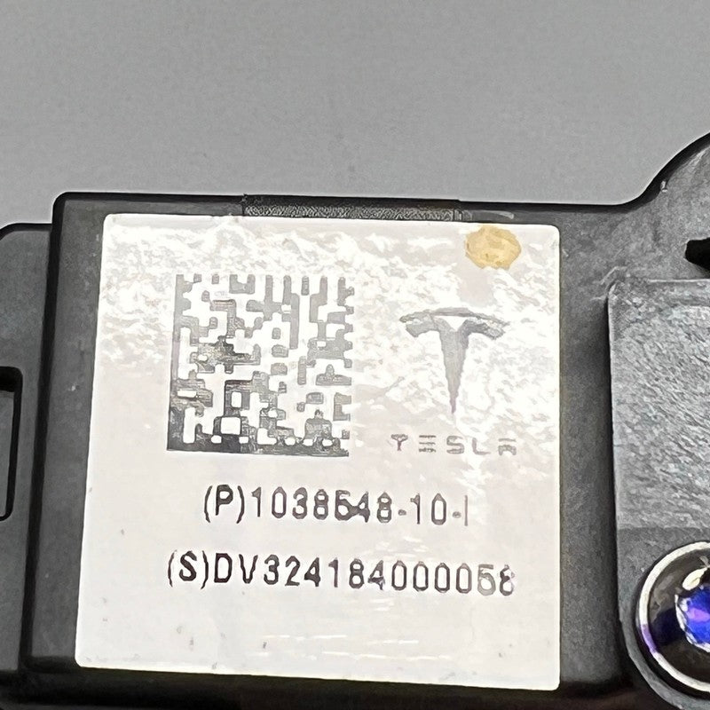 TESLA MODEL S CHARGE DOOR REFLECTOR LIGHT LEFT 2016 2017 2018 2019 202