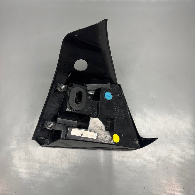 TESLA MODEL 3 TAIL LIGHT LEFT DRIVER 2017 2018 2019 2020 2021 2022 202
