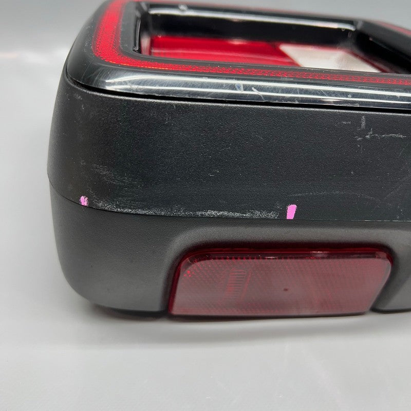 JEEP WRANGLER TAIL LIGHT LEFT DRIVER 2018 2019 2020 2021 2022 OEM