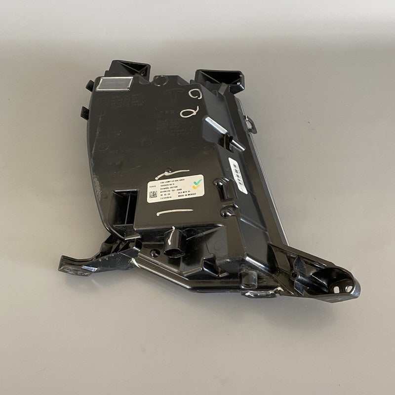 1005995-00-D TESLA MODEL S FOG LIGHT LEFT DRIVER SIDE 1005995-00-D 2015 2016 2017 OEM
