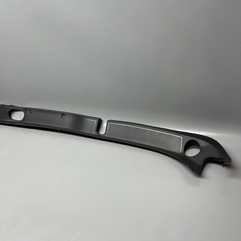 1062356-00-D TESLA MODEL X LIFTGATE UPPER TRIM 2016 2017 2018 2019 2020 OEM 1062356-00-D