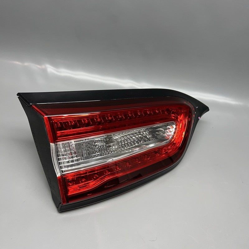68330345AA JEEP GRAND CHEROKEE TAIL LIGHT LEFT DRIVER 2014 2015 2016 2017 2018 68330345AA