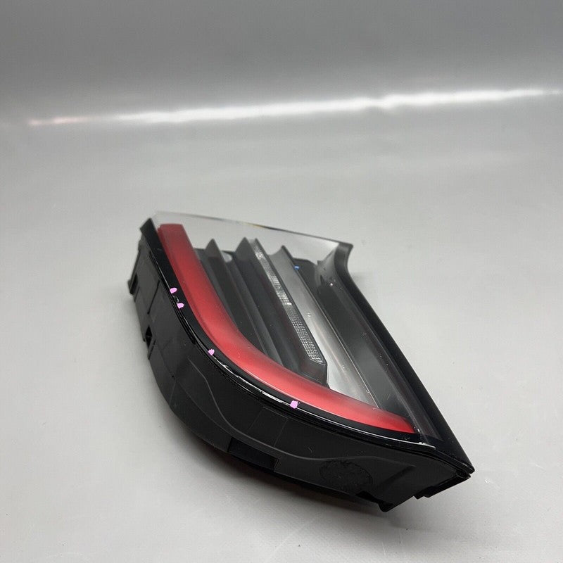 TESLA MODEL Y TAIL LIGHT TRUNK RIGHT 2020 2021 2022 2023 2024 OEM 1502
