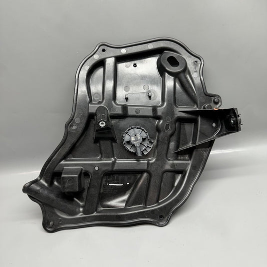 1584746-00-A TESLA MODEL S DOOR CLOSEOUT PANEL RIGHT FRONT 2021 2022 2023 OEM 1584746-00-A