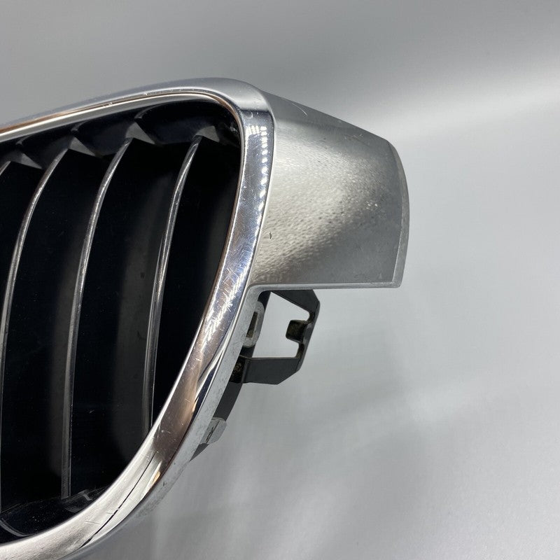 51137255411 BMW 328 GRILLE LEFT SIDE F30 BASE 51137255411 OEM 2012 2013 2014 2015