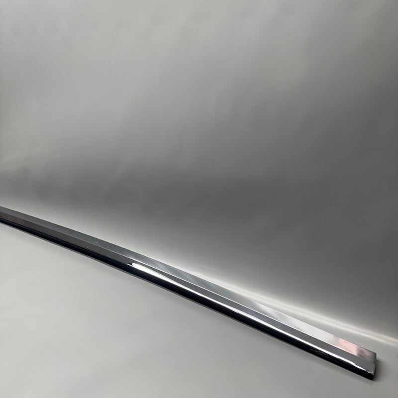 TESLA MODEL X DOOR WINDOW MOLDING RIGHT FRONT 2016 2017 2018 2019 2020