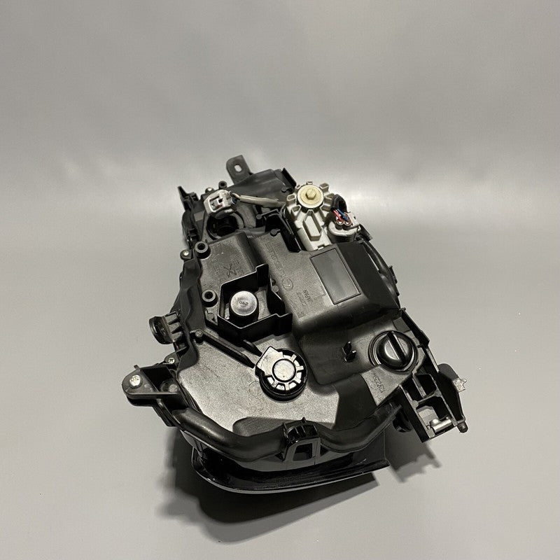 IS300 LEXUS IS300 LUXURY HEADLIGHT LEFT DRIVER XENON 2018 2019 2020 2021 OEM