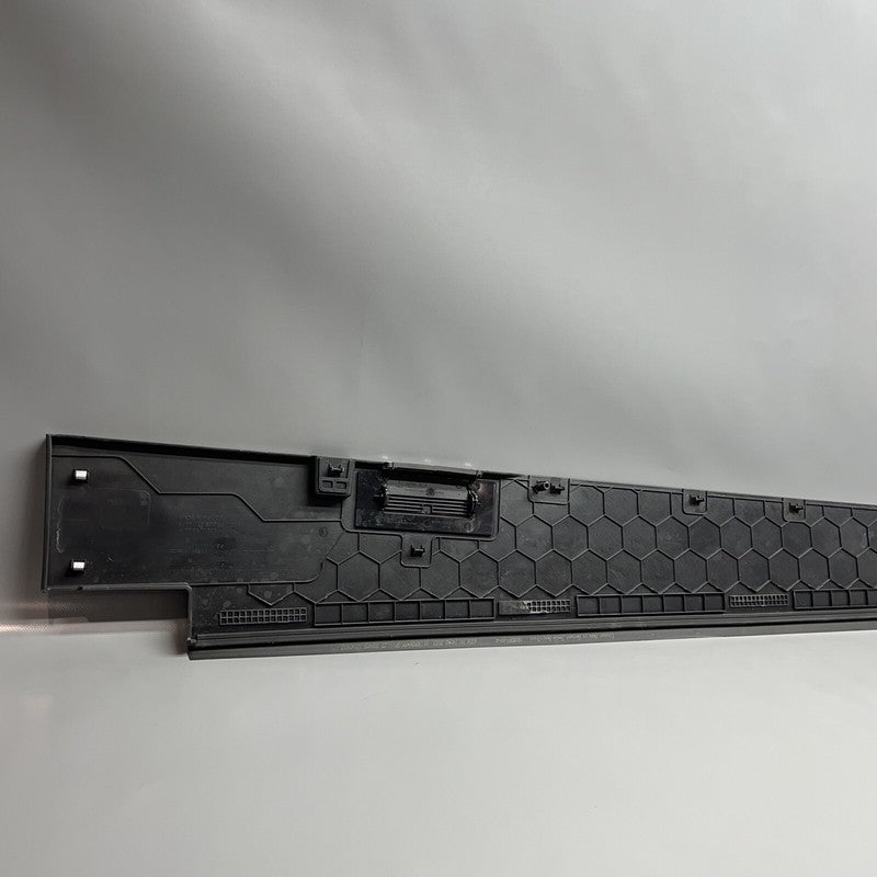 1741539-00-C TESLA CYBERTRUCK BEDSIDE SAIL APPLIQUE RIGHT 2023 2024 OEM 1741539-00-C