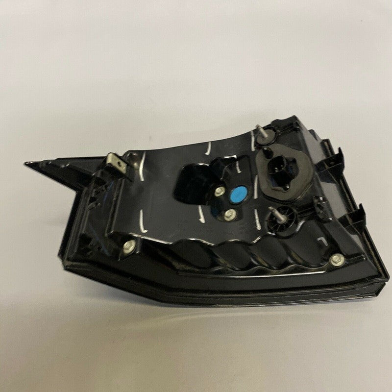 TESLA MODEL X TAIL LIGHT RIGHT PASSENGER 2016 2017 2018 LED OEM