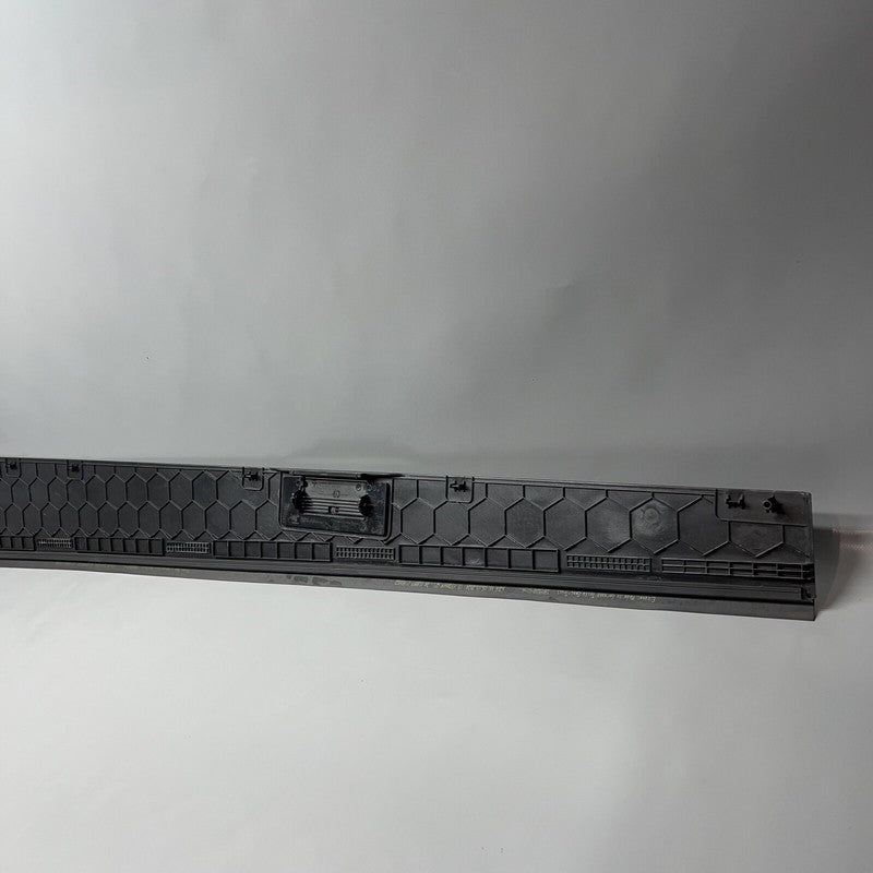 1741539-00-C TESLA CYBERTRUCK BEDSIDE SAIL APPLIQUE RIGHT 2023 2024 OEM 1741539-00-C