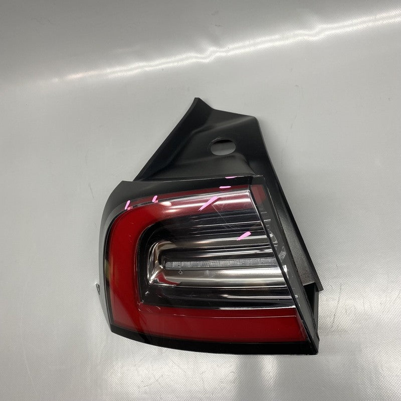 MODEL 3 TESLA MODEL 3 TAIL LIGHT LEFT DRIVER SIDE LED OEM 2017 2018 2019 2020 2021 2022