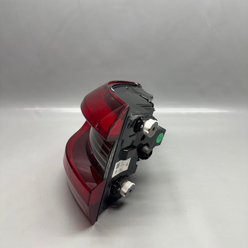 BMW X5 TAIL LIGHT LEFT DRIVER X5M 2019 2020 2021 2022 2023 OEM 3744226