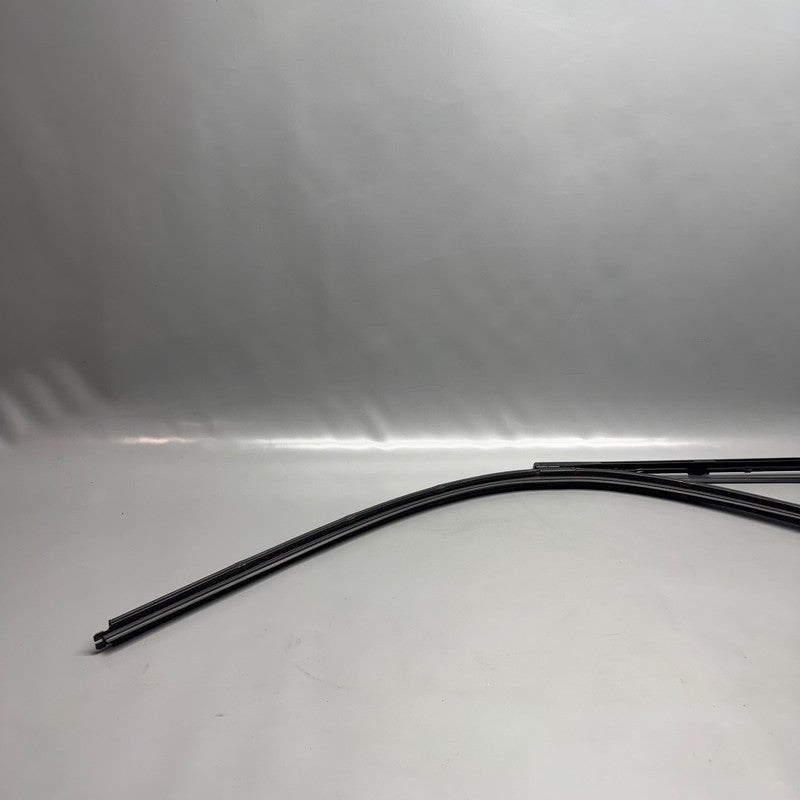 TESLA CYBERTRUCK WINDSHIELD WIPER 2024 2025 OEM 1853255-00-E
