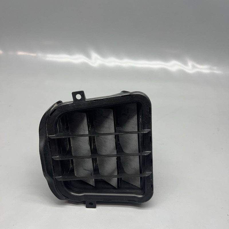 4G8819302 AUDI A7 QUARTER PANEL AIR VENT RIGHT REAR 2012 2013 2014 2015 2016 2017 2018 OEM
