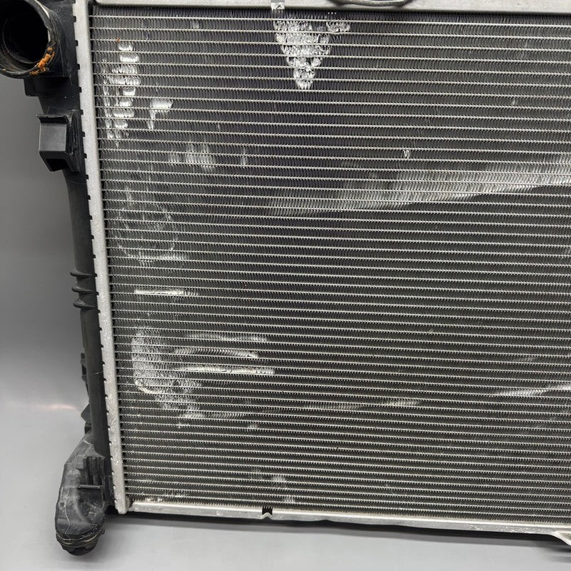 A2045003703 MERCEDES BENZ E350 E550 COOLANT RADIATOR 2010 2011 2012 2013 2014 2015 OEM