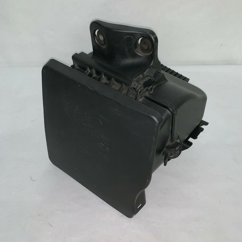 7501976 BMW 330I SEDAN AIR CLEANER HOUSE 2006 OEM