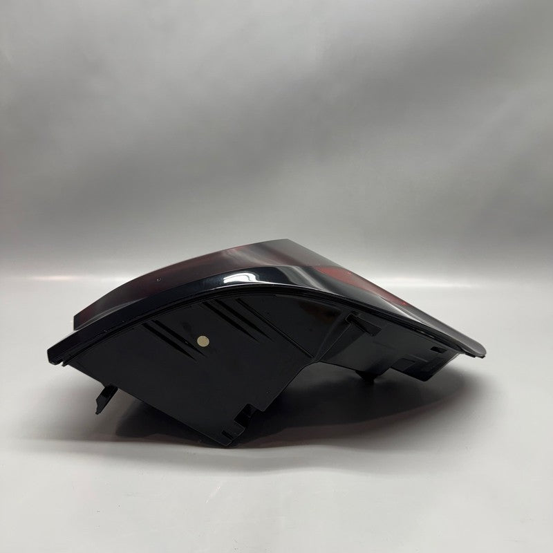BMW X3 TAIL LIGHT RIGHT PASSENGER 2022 2023 2024 LED OEM H4946305008