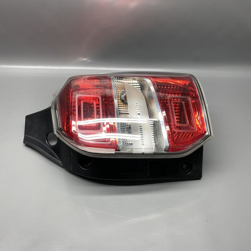 SUBARU FORESTER TAIL LIGHT RIGHT PASSENGER 2014 2015 2016 OEM