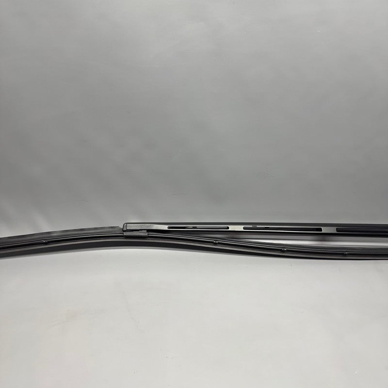TESLA CYBERTRUCK WINDSHIELD WIPER 2024 2025 OEM 1853255-98-D