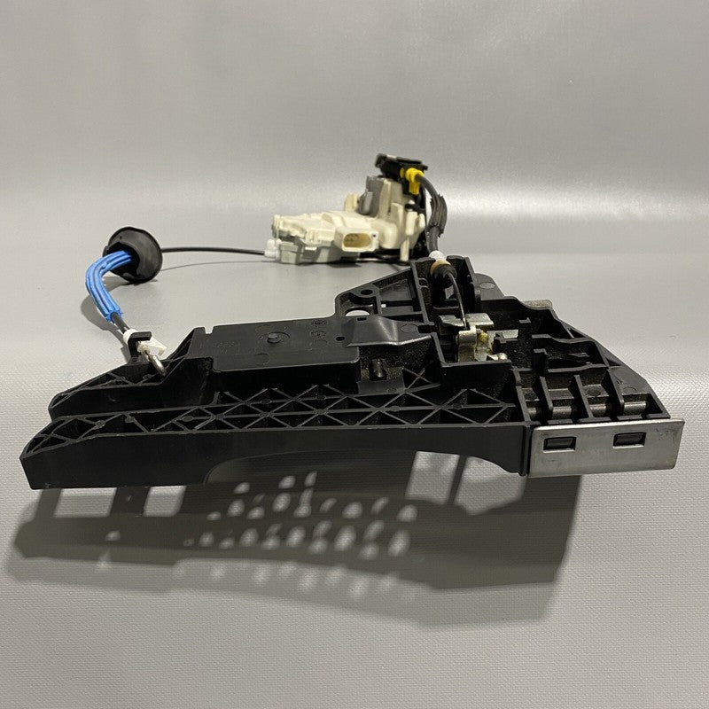 8j1837015d AUDI A6 A7 Q7 DOOR LATCH LOCK LEFT DRIVER FRONT 8J1837015D 2017 2018 OEM