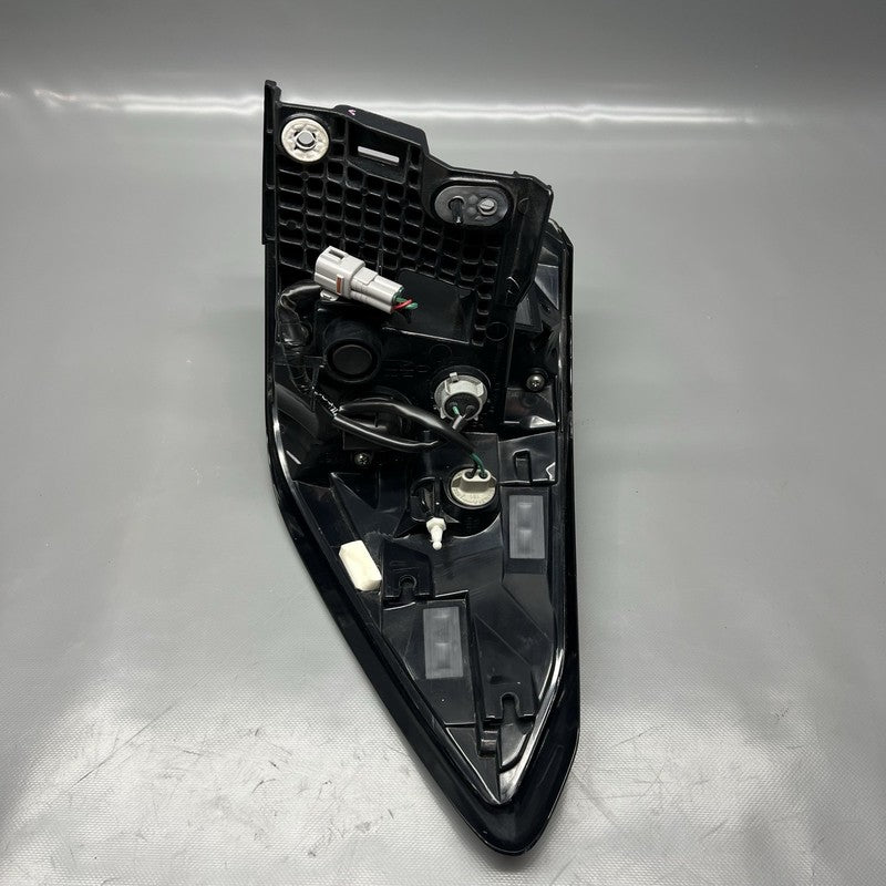 SUBARU OUTBACK TAIL LIGHT LEFT DRIVER 2020 2021 2022 2023 2024 OEM