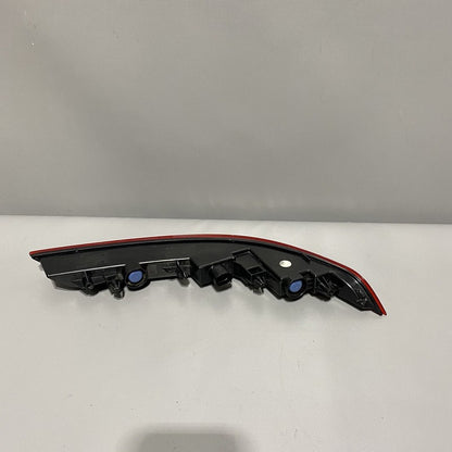 7P5945701B PORSCHE CAYANNE REAR BUMPER LEFT DRIVER REFLECTOR 2015 2016 7P5945701B OEM