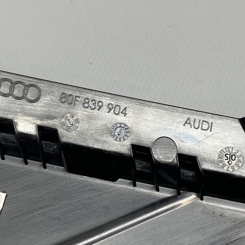 80F839904 AUDI Q5 DOOR APPLIQUE TRIM RIGHT REAR 80F839904 2018 2019 2020 2021 OEM