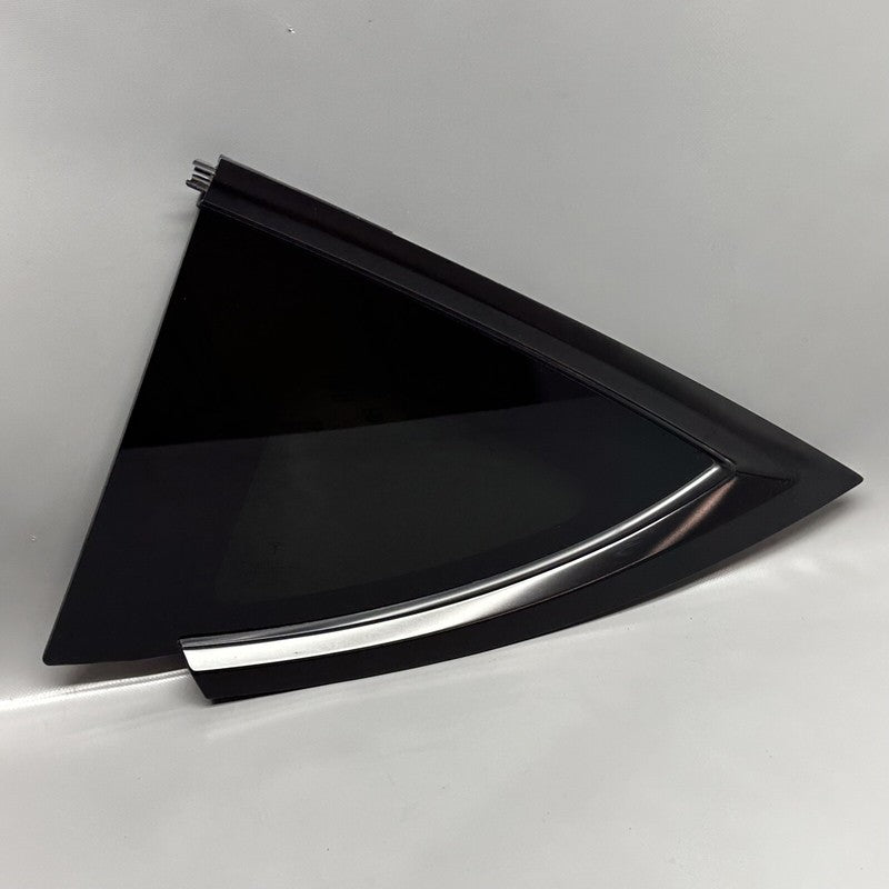 1495740-00-E TESLA MODEL Y QUARTER GLASS LEFT REAR 2020 2021 2022 2023 OEM 1495740-00-E