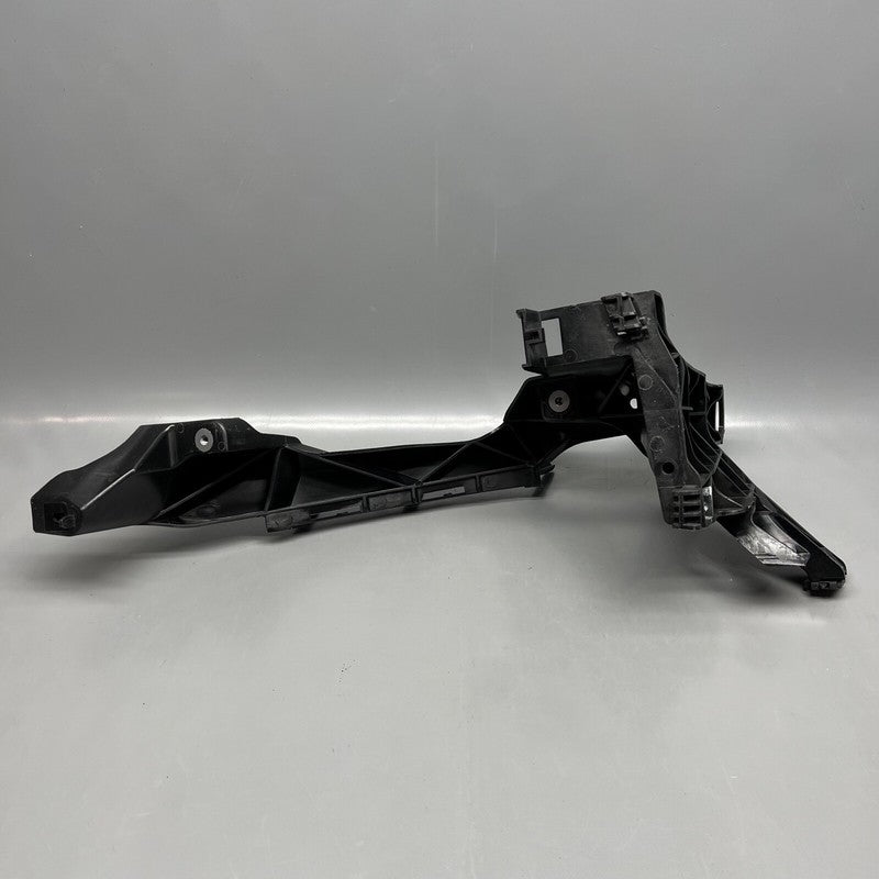 80A805608B AUDI Q5 HEADLIGHT BRACKET RIGHT 2018 2019 2020 OEM 80A805608B
