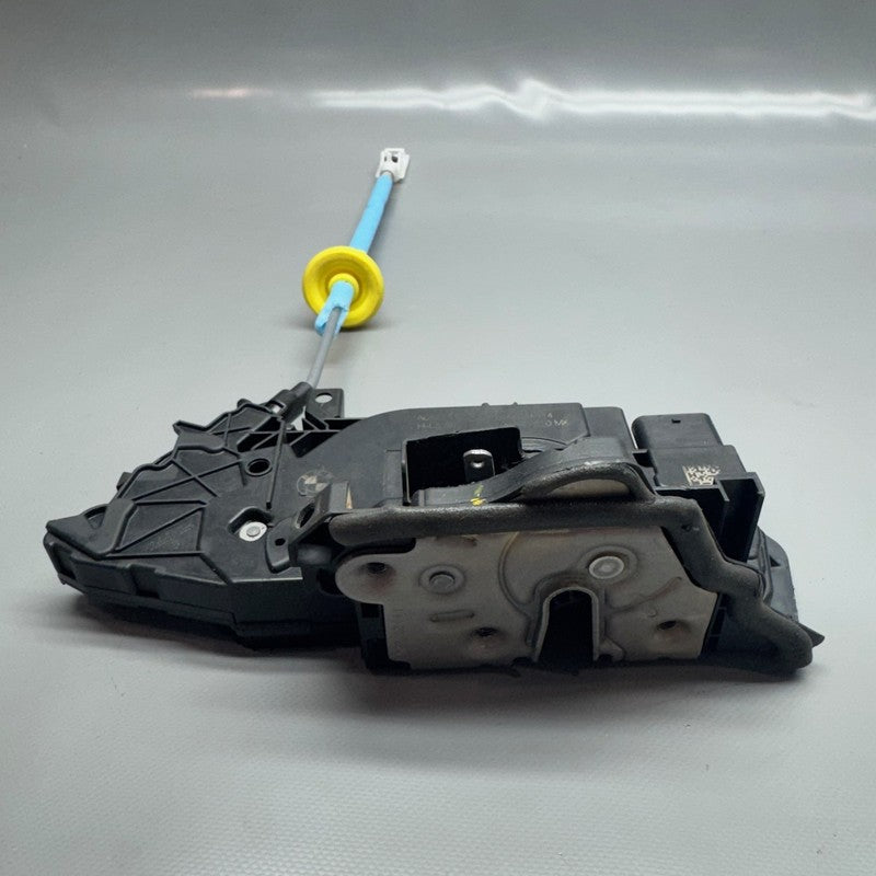 BMW X1 DOOR LOCK LATCH LEFT FRONT 2023 2024 2025 OEM 7445041