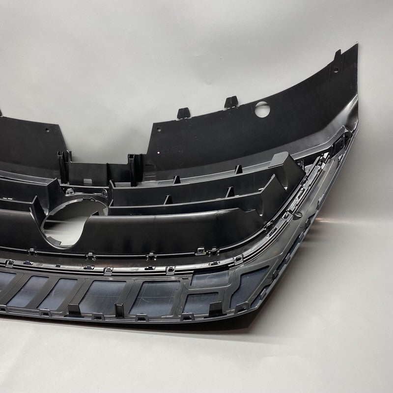 3C8853651 VOLKSWAGEN PASSAT CC GRILLE 3C8853651 2009 2010 2011 2012 OEM