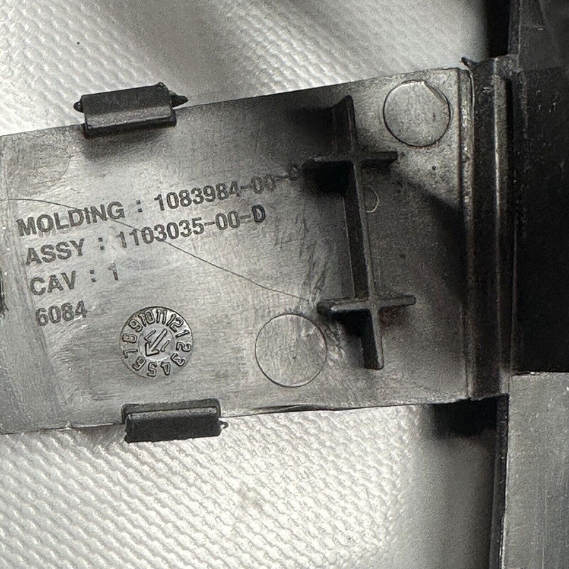 1083984-00-D TESLA MODEL 3 REAR BUMPER VALANCE 2017 2018 2019 2020 2021 2022 OEM 1083984-00-D