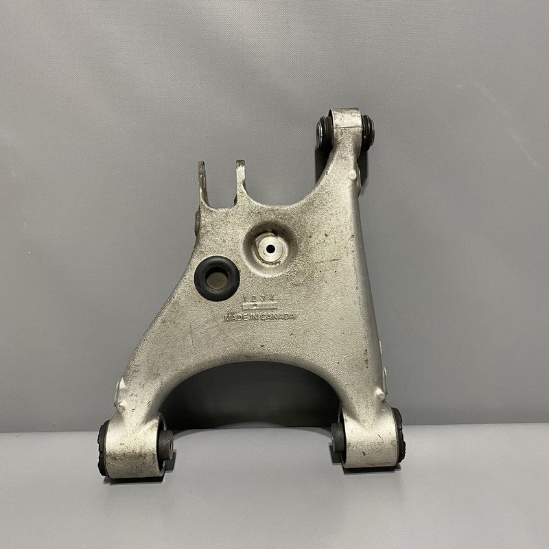 1021416-00-a TESLA MODEL S CONTROL ARM RIGHT REAR 1021416-00-A 2012 2013 2014 2015 OEM