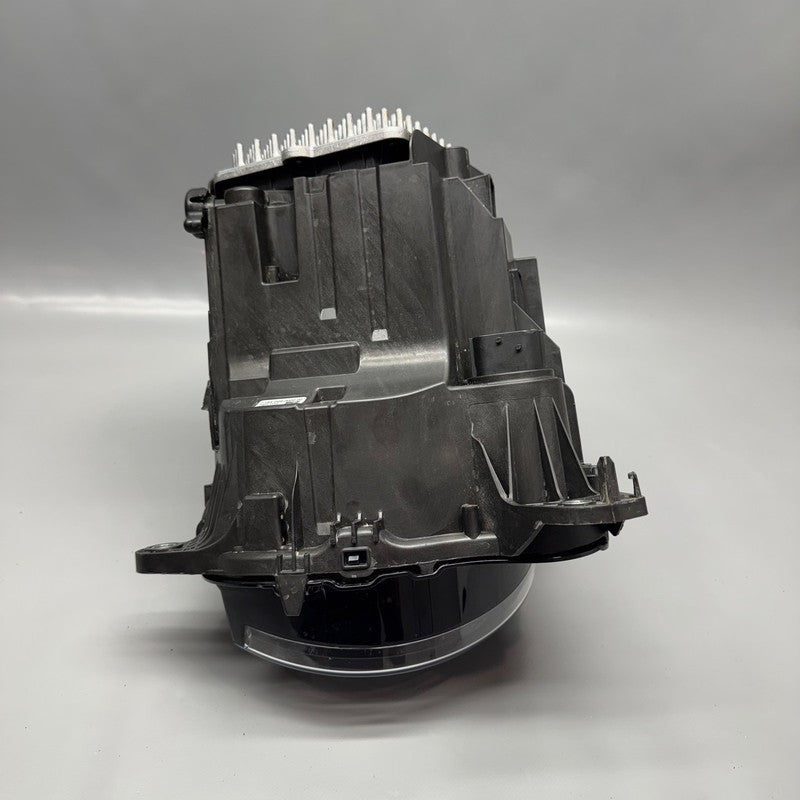LAND ROVER DEFENDER HEADLIGHT RIGHT PASSENGER 2020 2021 2022 2023 2024