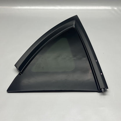 1495741-00-E TESLA MODEL Y QUARTER GLASS RIGHT REAR 2020 2021 2022 2023 OEM 1495741-00-E