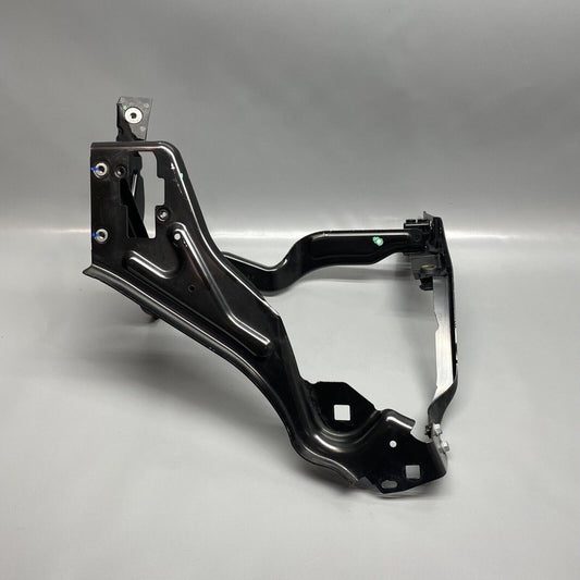 204620590 MERCEDES BENZ C300 HEADLIGHT SUPPORT BRACKET RIGHT 2008 2009 2010 2011 OEM