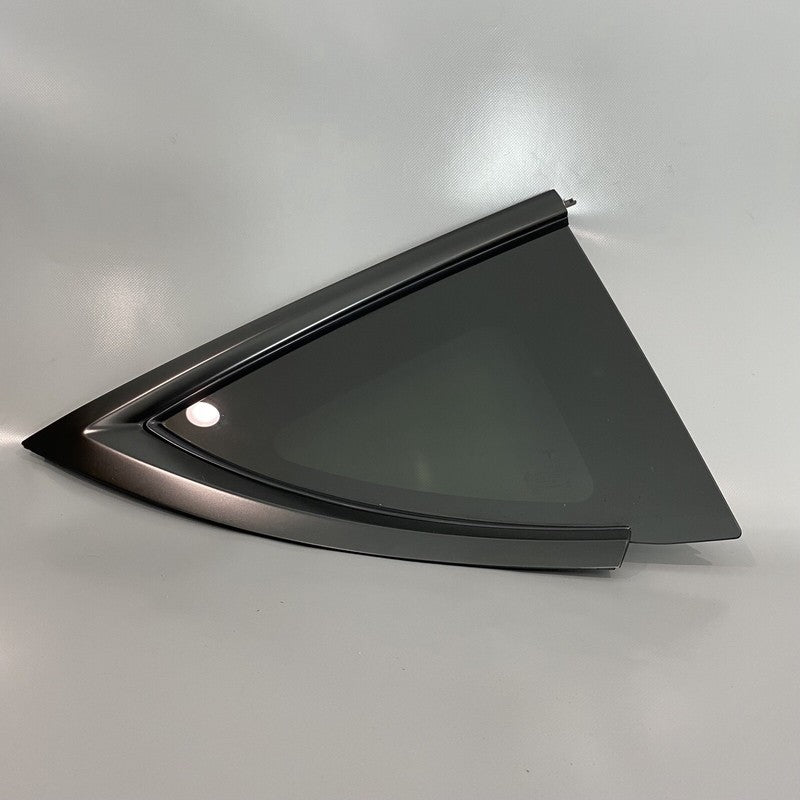 1495741-00-E TESLA MODEL Y QUARTER GLASS RIGHT REAR 1495741-00-E 2020 2021 2022 OEM